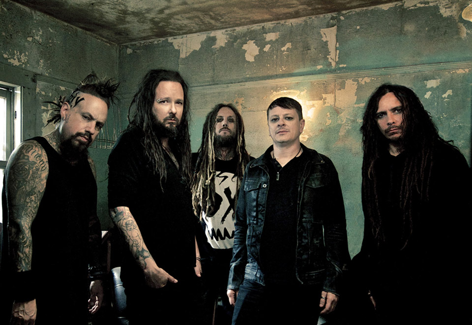 Korn de regresso a Portugal em 2017