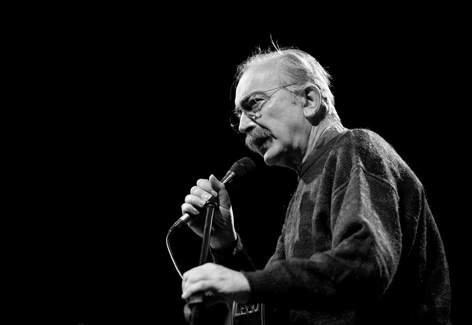 ‘Mudar De Vida – José Mário Branco, Vida e Obra’ lançado em DVD