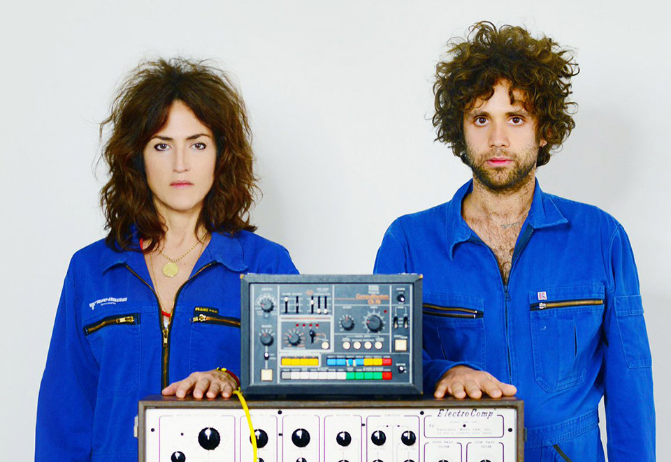 Joan As Police Woman, Lucky Chops e Macy Gray em Portugal