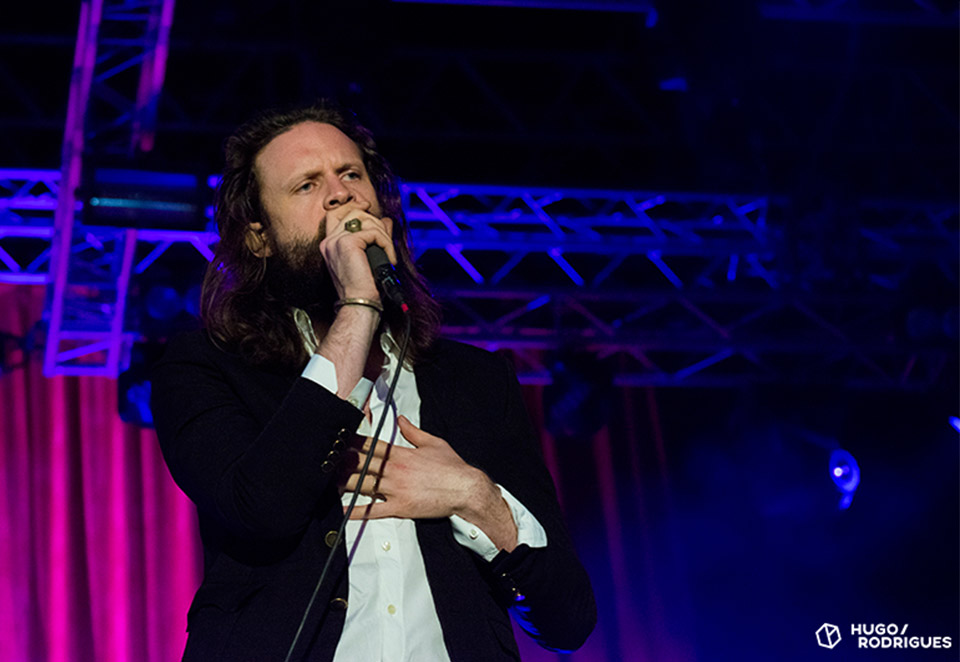 Father John Misty de regresso a Portugal em Novembro