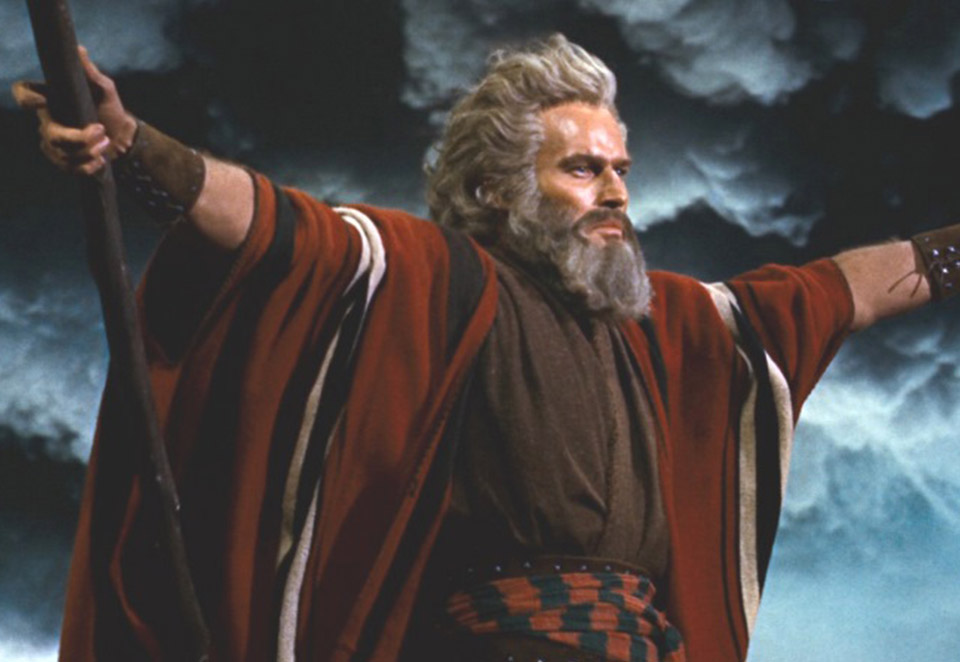 The Ten Commandments exibido no CCB