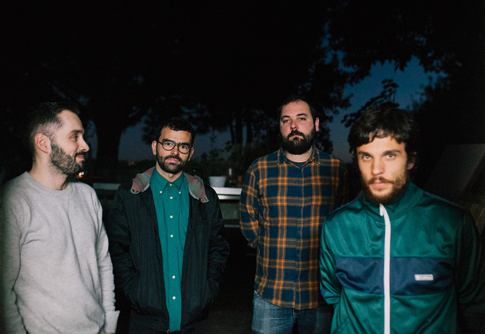 Black Bombaim preparam novo disco