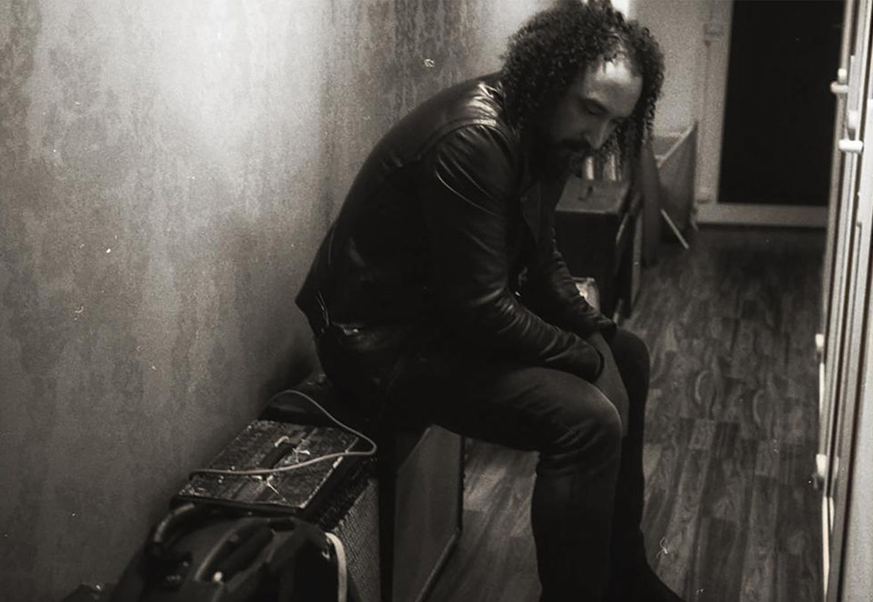 Rodrigo Cavalheiro divulga single de estreia