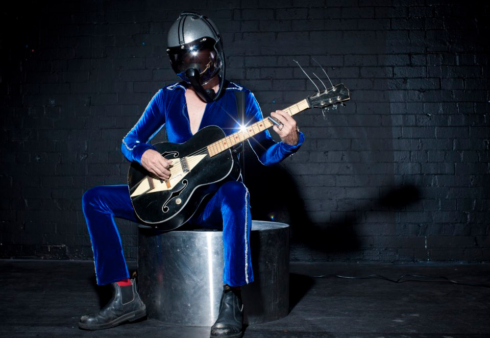 Bob Log III: o homem-orquestra de regresso a Portugal