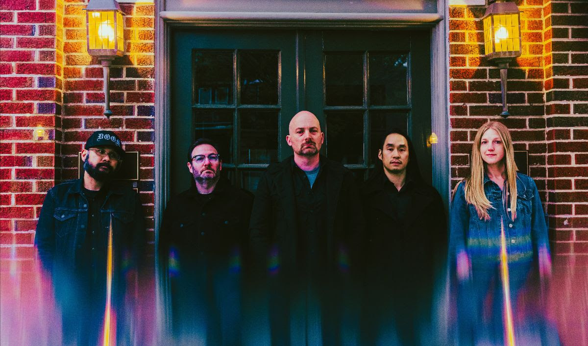 Hiroe revelam novo single “Collider”