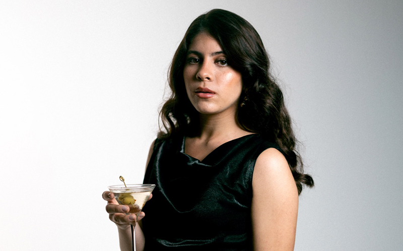 “I Reject Reality” é o single de estreia de Teresa