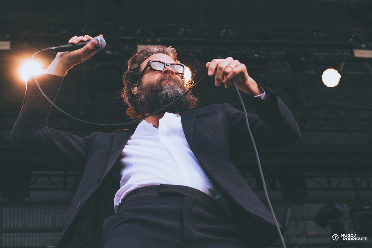 Father John Misty regressa aos singles com “The Payoff”