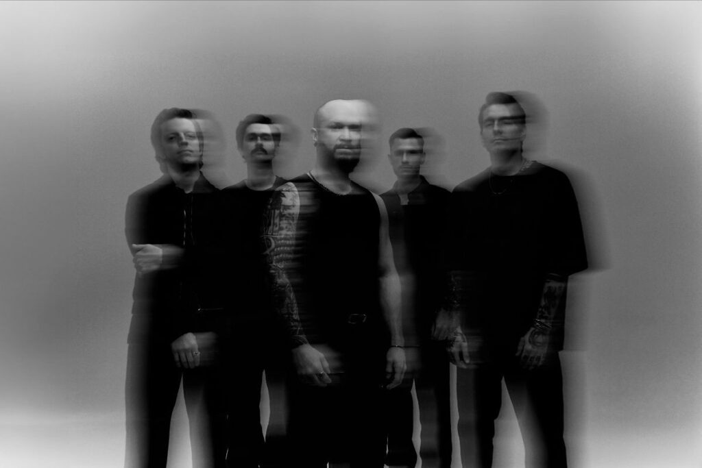 Entrevista com We Came as Romans