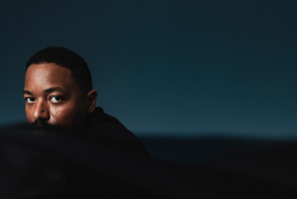 Alex D’Alva apresenta “LIVRE”, novo EP a lançar em 2026