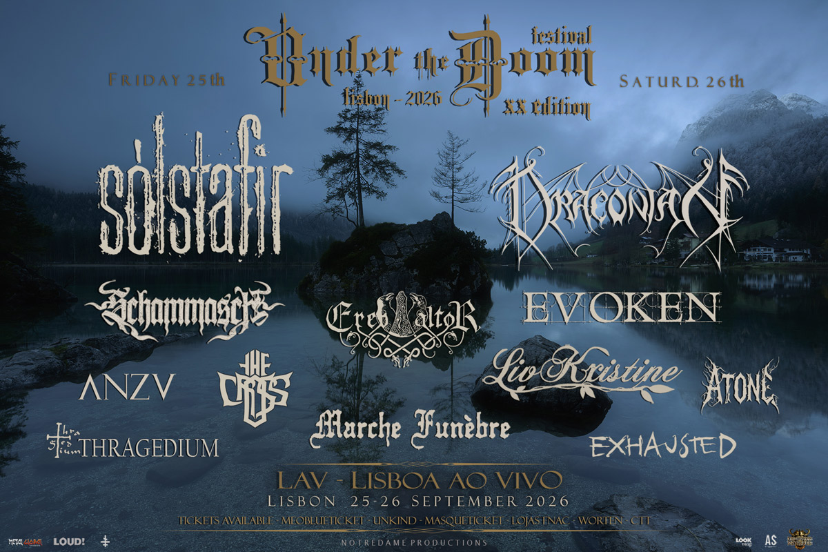 Under the Doom com cartaz fechado