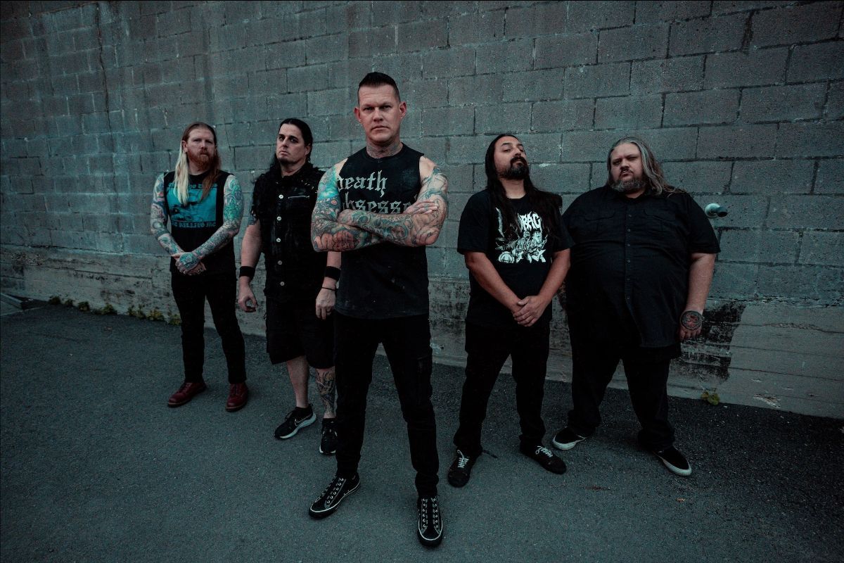 Carnifex assinam pela Sumerian Records e lançam “Roses and Rotting Corpses”