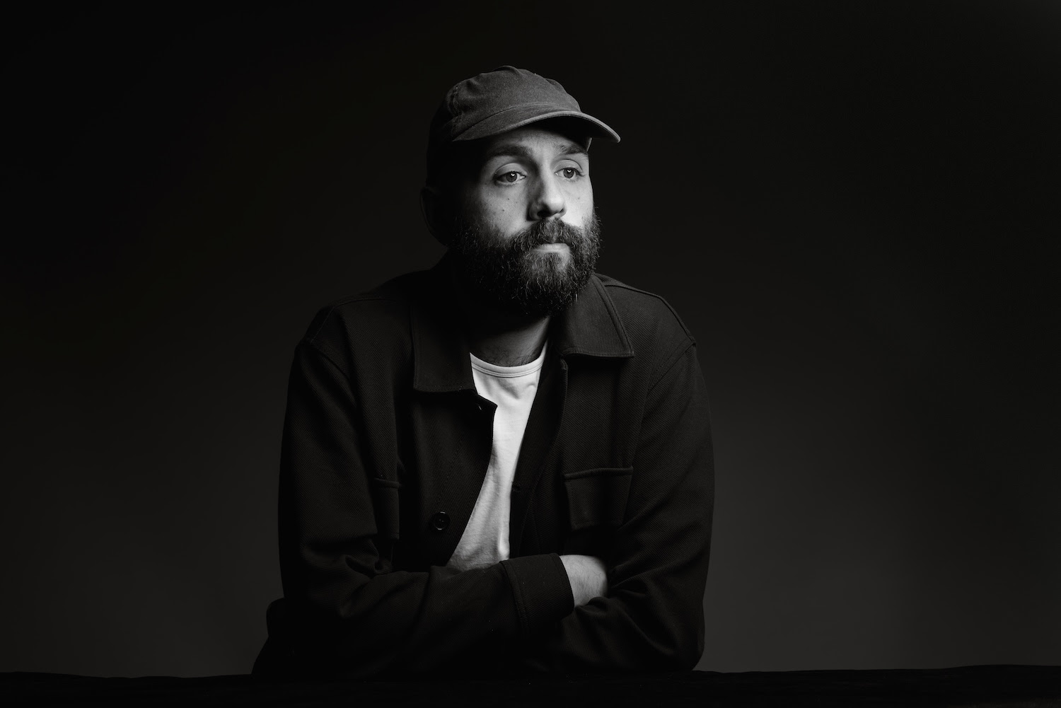 Afonso Cabral lança o novo single “Dança Comigo na Ilusão”