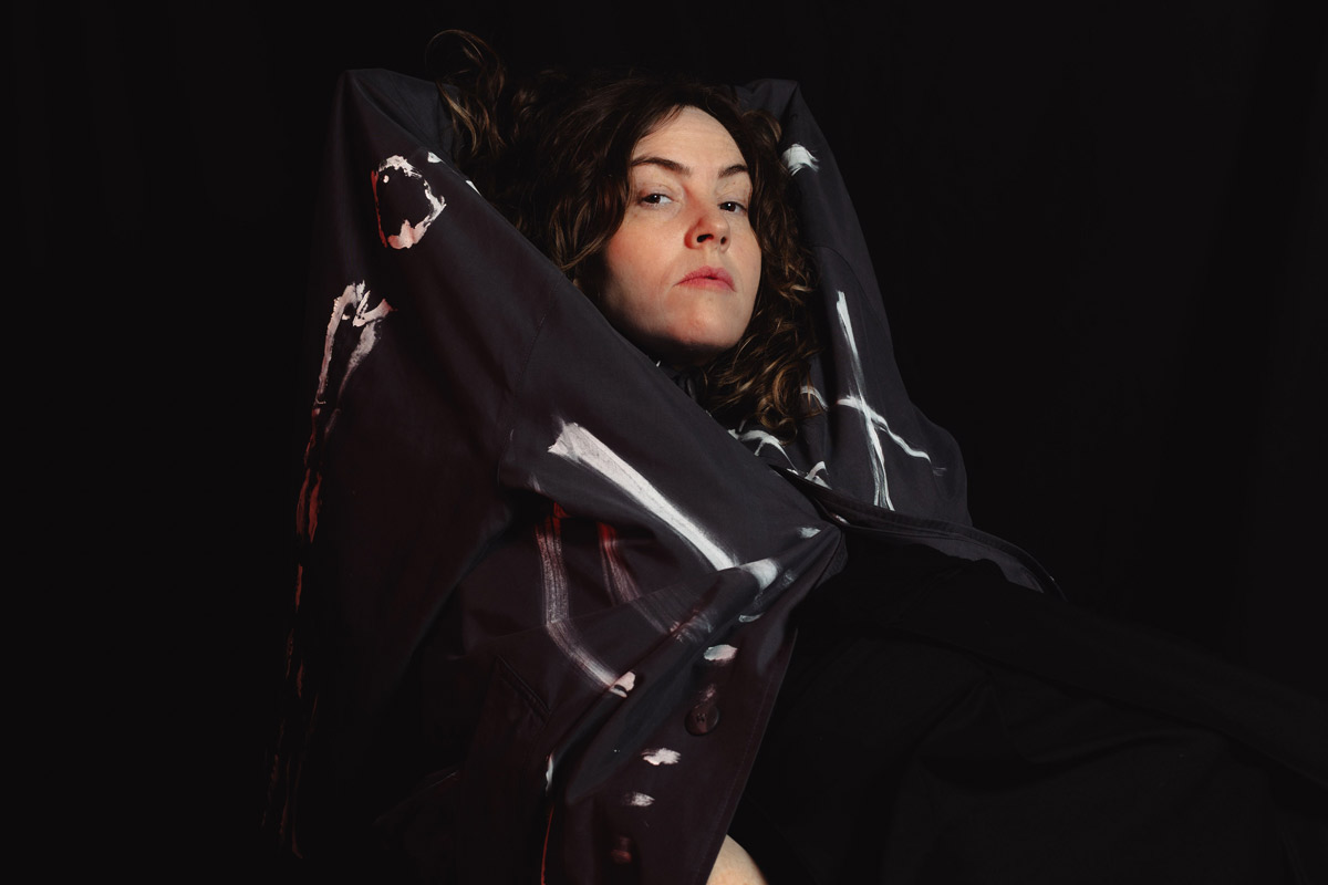 Emma Ruth Rundle anuncia o álbum “These Killing Times” e lança o single “Powerless”