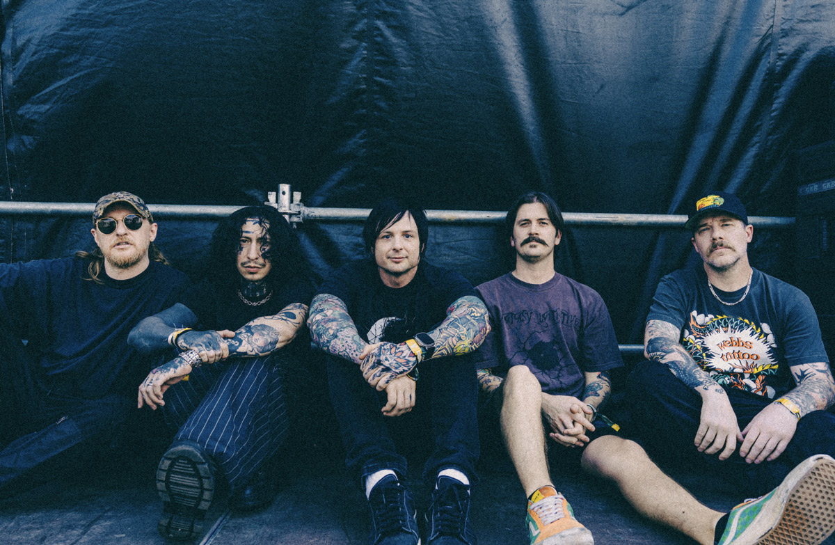 From First To Last assinam pela Fearless Records e lançam o single “Your Name in Red Ink”
