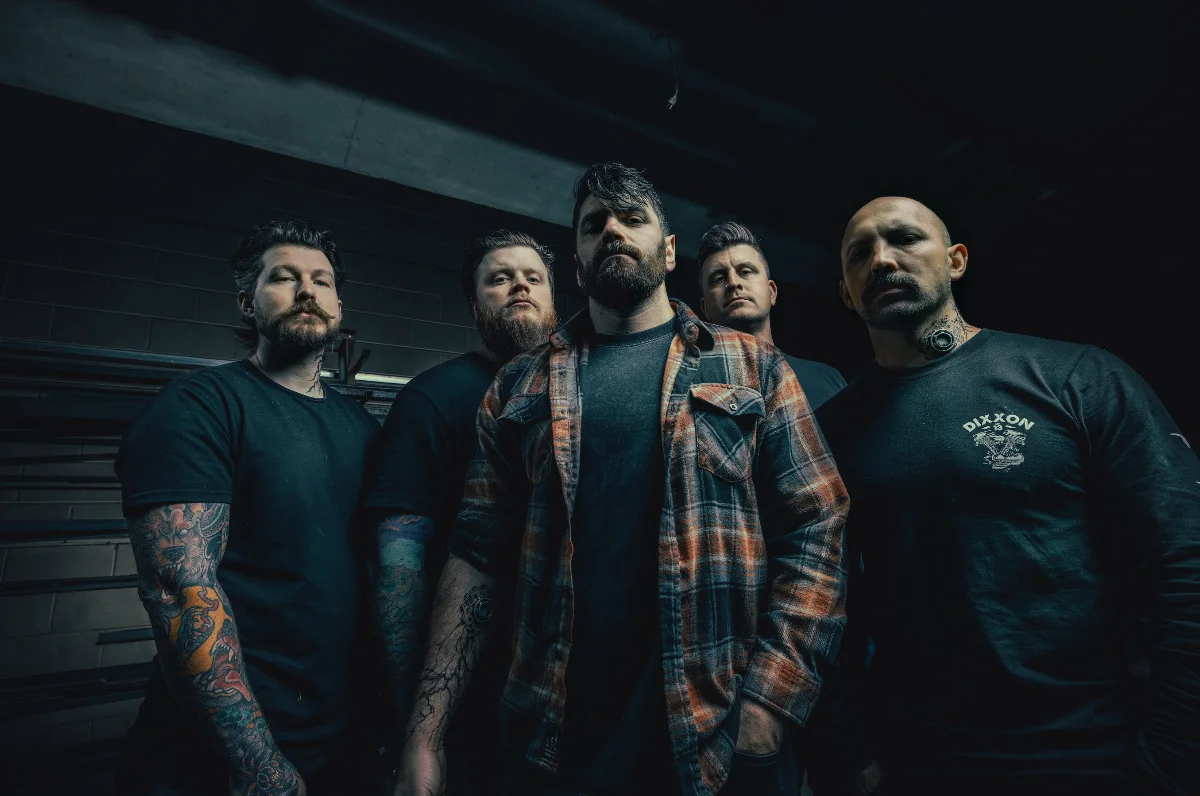 Wolves at the Gate regressam com “Letterkills”