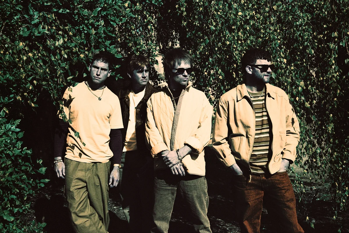 Enter Shikari lança de surpresa o single “Lightyears”